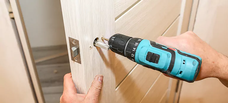 Old Door Knob Repair in Redwood City, CA