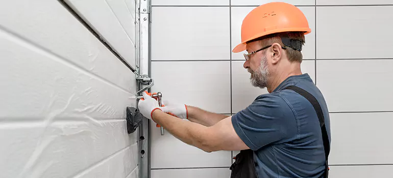 Garage Door Repair in Redwood City