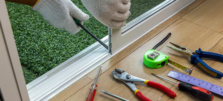 Window Hinge Repair in Redwood City, CA